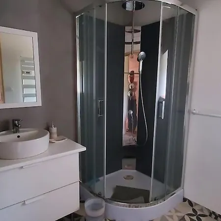 Casa de Férias Rouge Safran 3 Etoiles Au Calme *